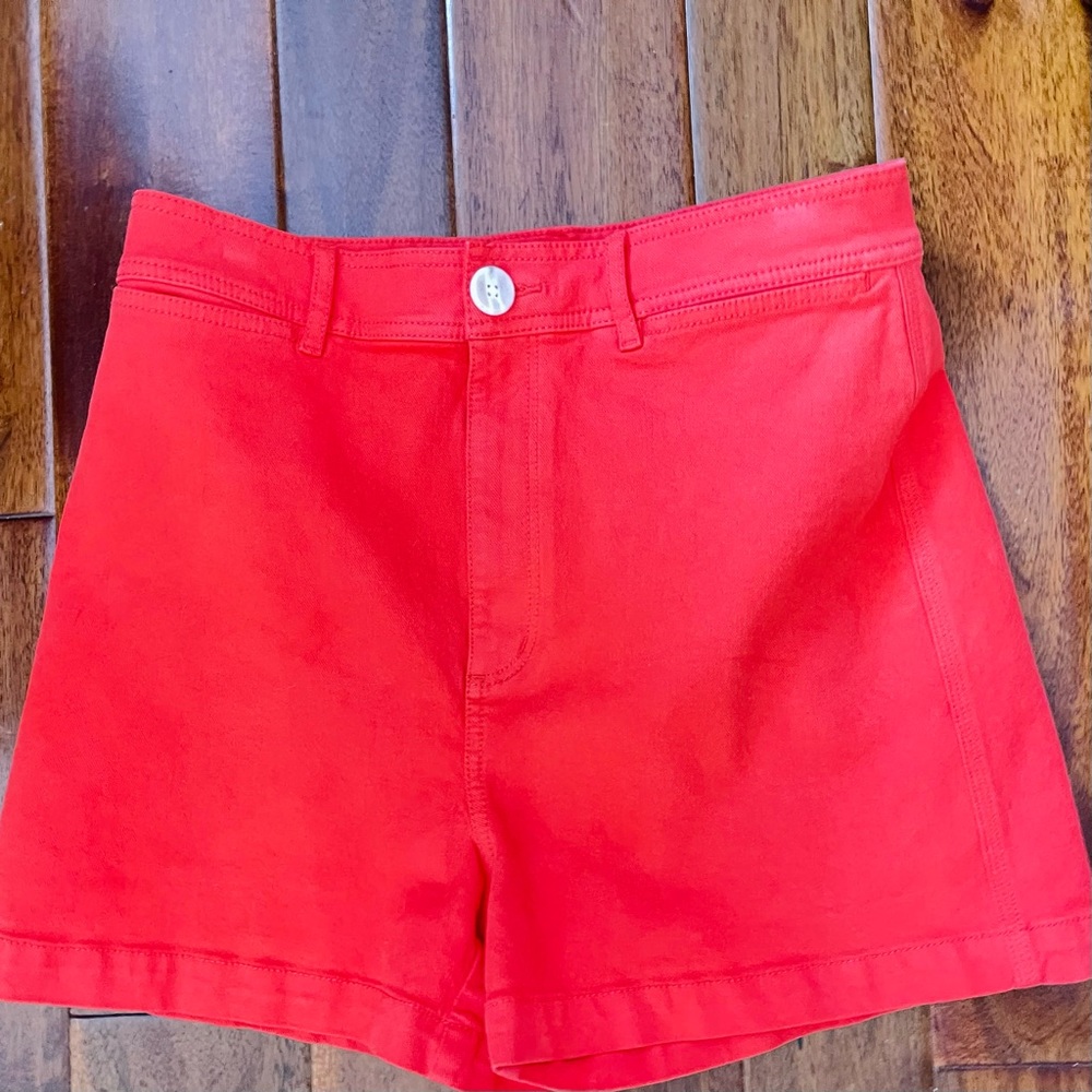 NWOT Loft Orange Short Shorts Size 28/6